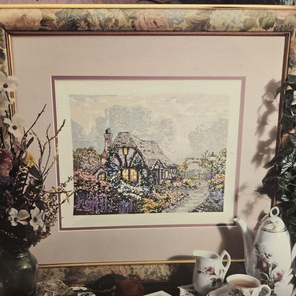 Leisure Arts Chandler's Cottage Cross‎ Stitch Pattern Leaflet